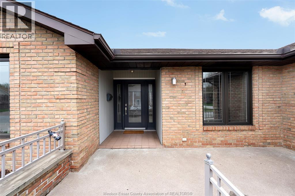 2098 Edgemore Avenue, Lasalle, Ontario  N9H 2K1 - Photo 45 - 26012763