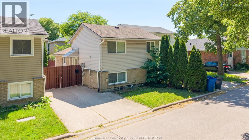 1229 ARNCLIFFE, Windsor, Ontario