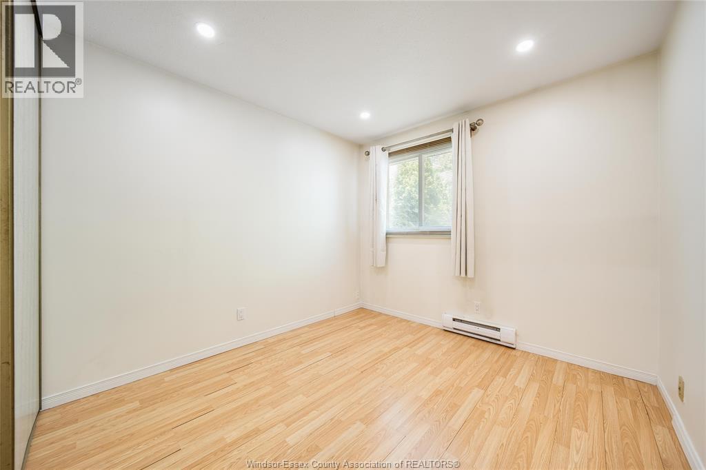 1229 Arncliffe, Windsor, Ontario   - Photo 24 - 26012721
