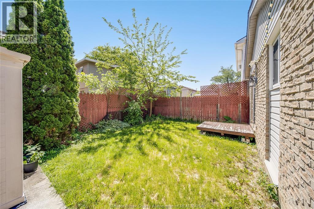 1229 Arncliffe, Windsor, Ontario   - Photo 35 - 26012721