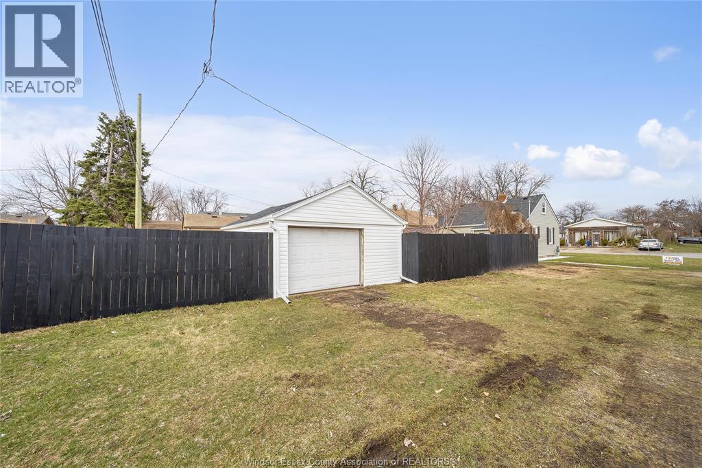 699 Alexandrine Street, Windsor, Ontario  N8X 3C1 - Photo 38 - 26012790