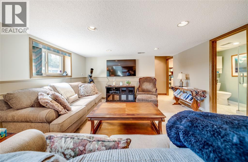 468 Amberly, Tecumseh, Ontario  N8N 3M3 - Photo 6 - 26012829