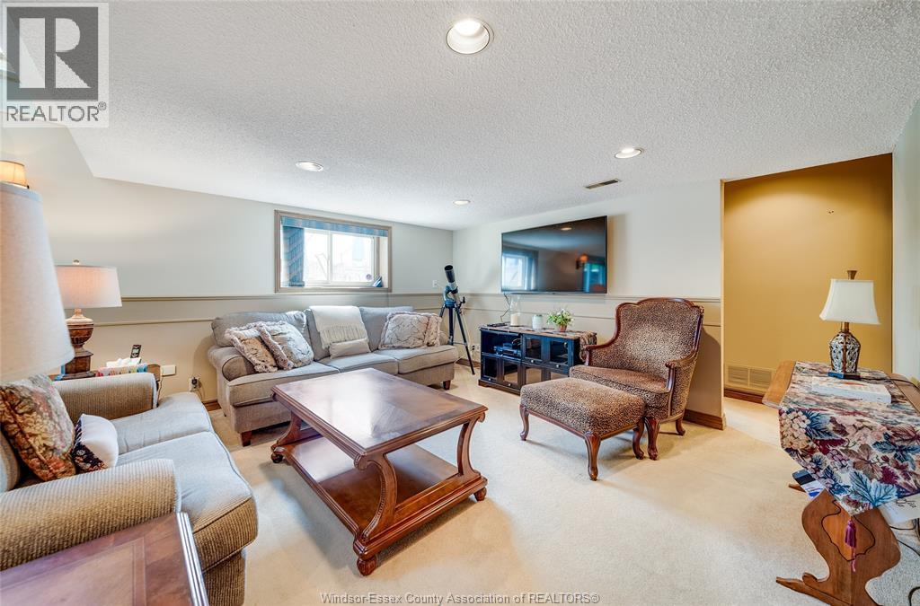 468 Amberly, Tecumseh, Ontario  N8N 3M3 - Photo 8 - 26012829