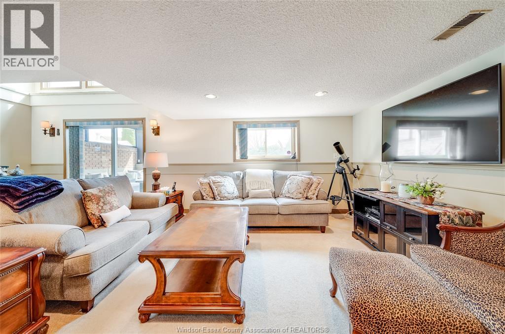 468 Amberly, Tecumseh, Ontario  N8N 3M3 - Photo 9 - 26012829