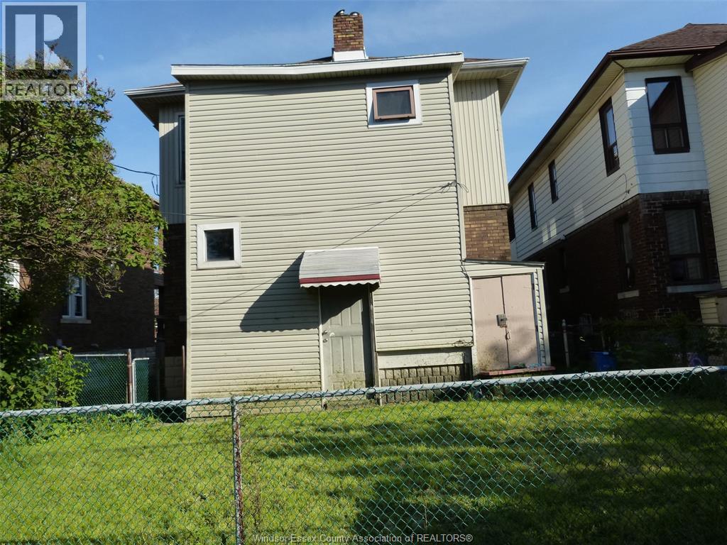 1140 Giles Boulevard East, Windsor, Ontario  N9A 4G4 - Photo 4 - 26012319