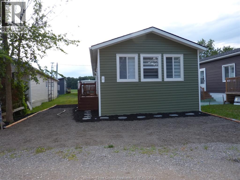 11408 County Road 46 Unit# 9, Comber, Ontario  N0P 1J0 - Photo 3 - 26012316
