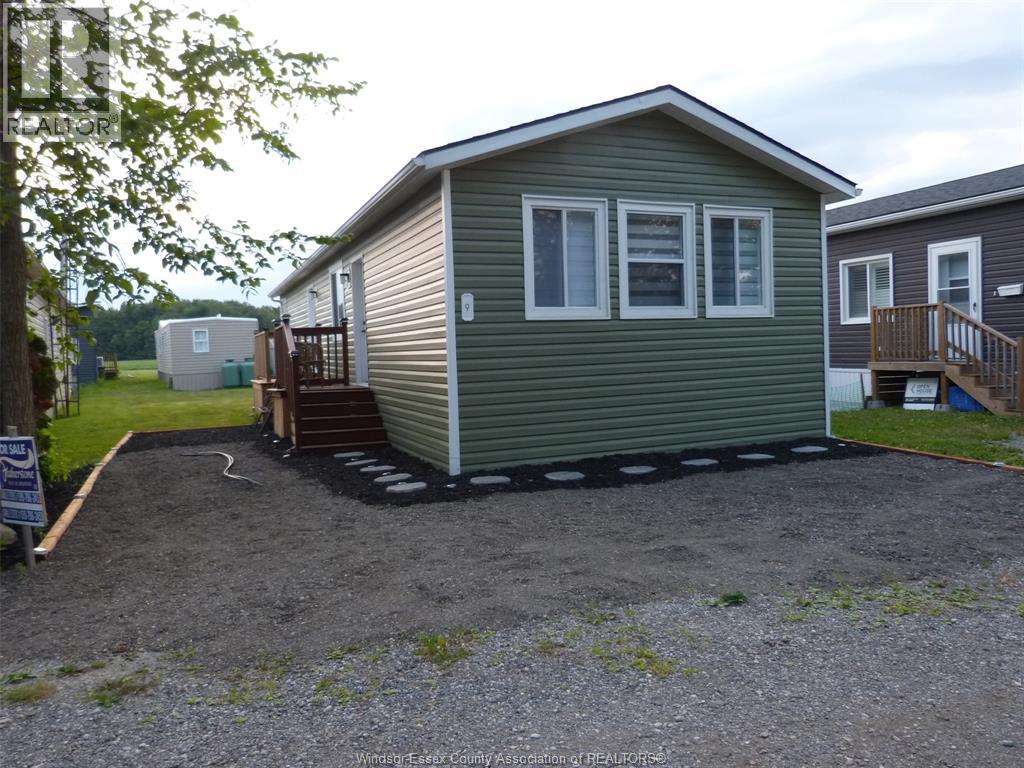 11408 County Road 46 Unit# 9, Comber, Ontario  N0P 1J0 - Photo 4 - 26012316