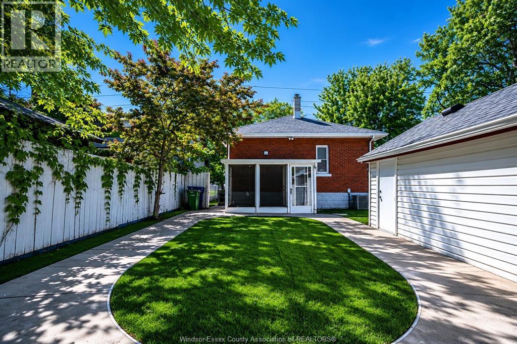 3615 Bloomfield Road, Windsor, Ontario  N9C 1S1 - Photo 14 - 26012596