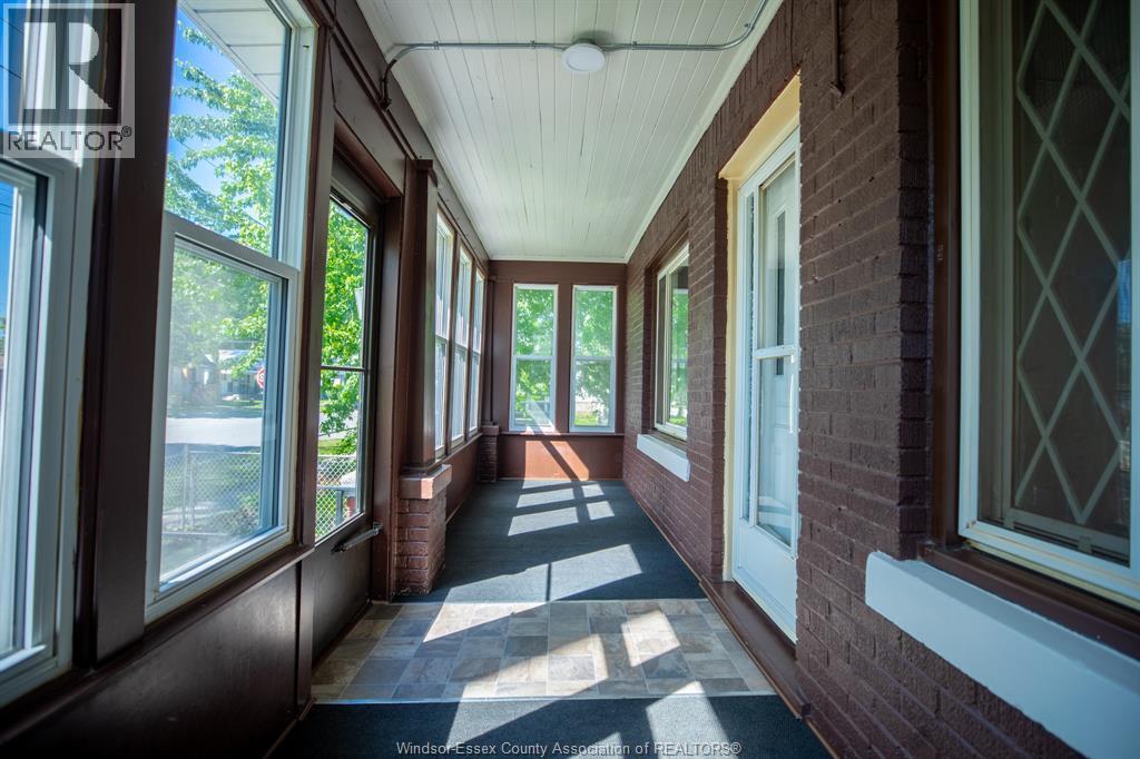 3615 Bloomfield Road, Windsor, Ontario  N9C 1S1 - Photo 2 - 26012596