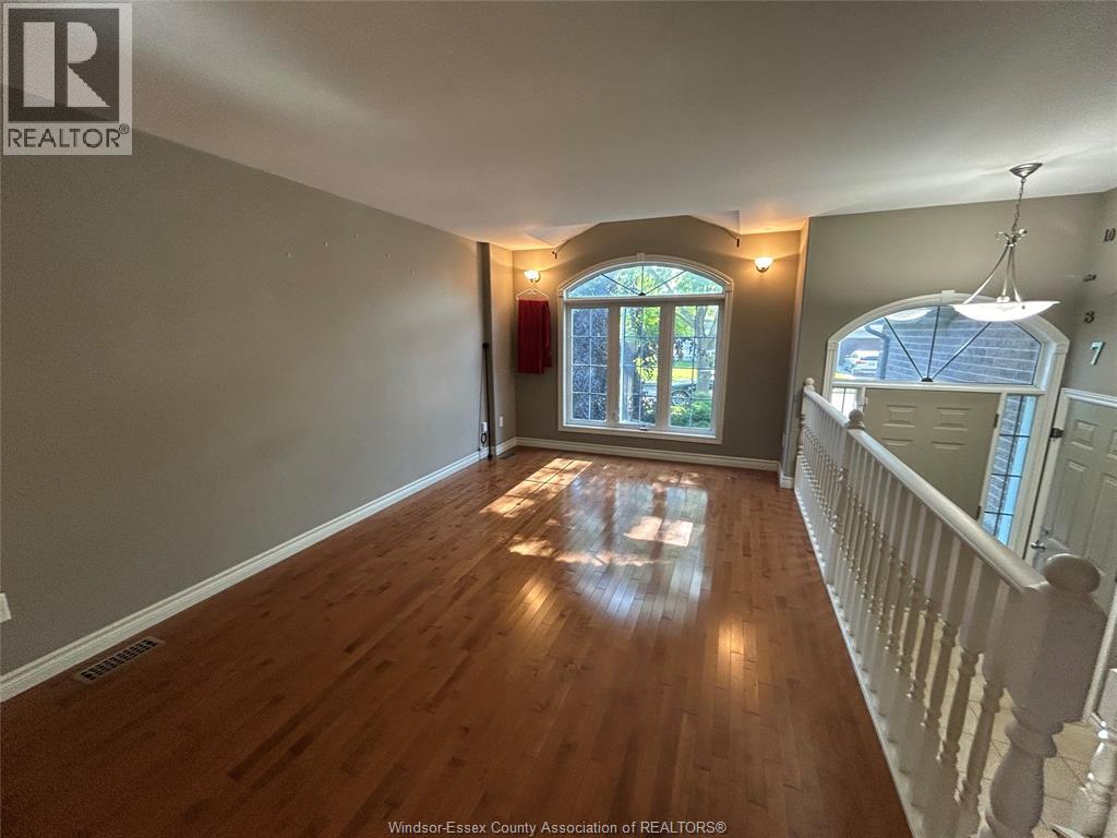4665 Fontana Avenue, Windsor, Ontario  N9G 3E1 - Photo 4 - 26012923