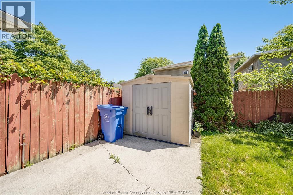 1229 Arncliffe, Windsor, Ontario   - Photo 38 - 26012378
