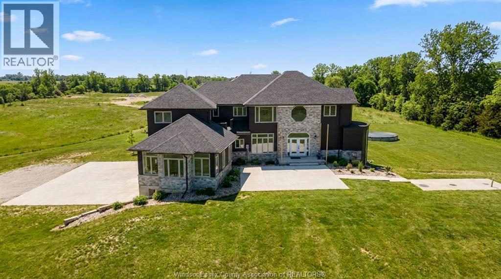 856 TALBOT, Lakeshore, Ontario