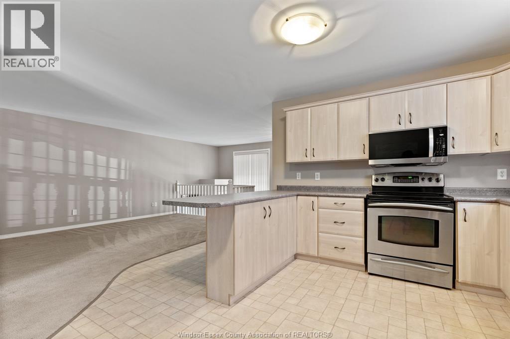 458 Merrill, Lasalle, Ontario  N9J 3N7 - Photo 11 - 26012941