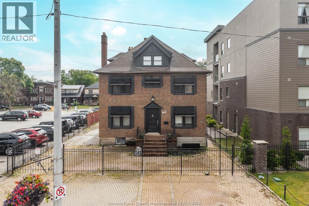 961 Ouellette Avenue, Windsor, Ontario  N9A 4J5 - Photo 2 - 26012898