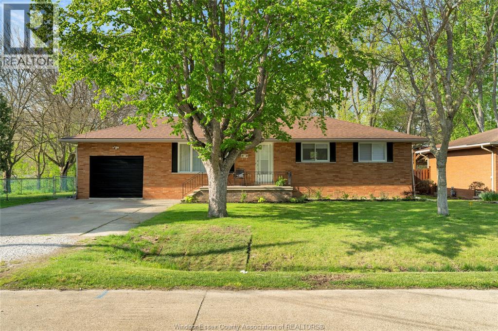 1910 Kent Street, Windsor, Ontario  N9E 3R3 - Photo 4 - 26012966