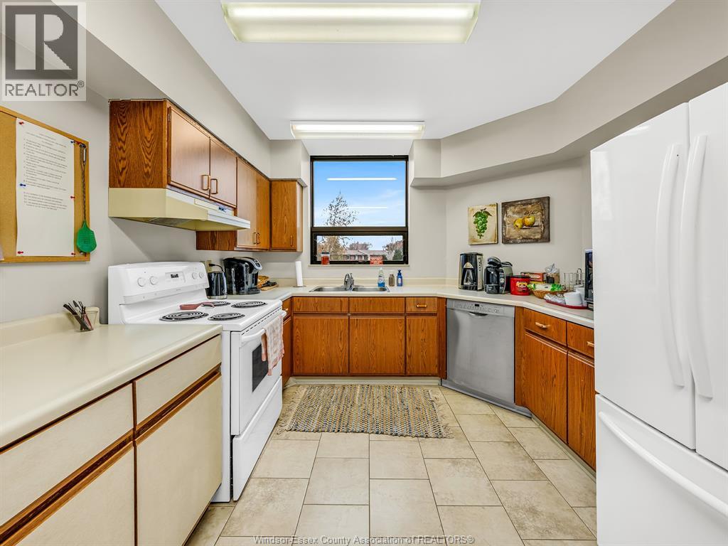 109 Robson Road Unit# 201, Leamington, Ontario  N8H 3V4 - Photo 41 - 26012978