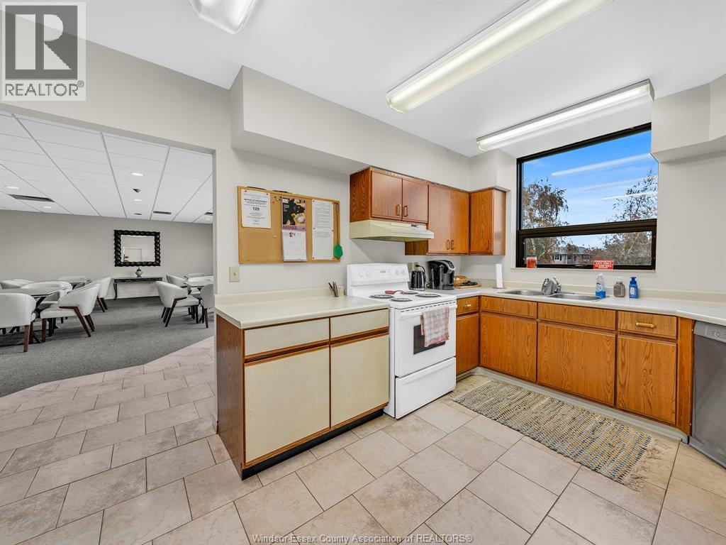 109 Robson Road Unit# 201, Leamington, Ontario  N8H 3V4 - Photo 42 - 26012978