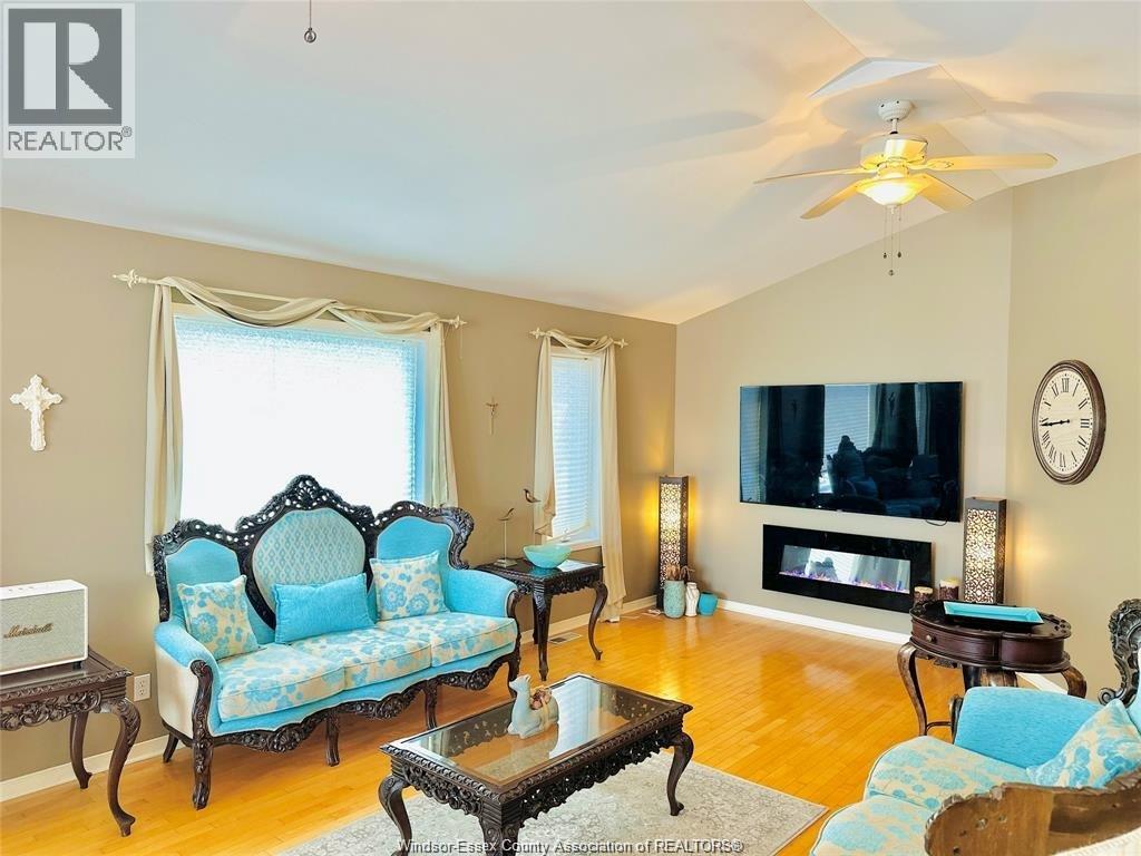 1655 Birchwood Crescent, Lakeshore, Ontario  N8L 1E3 - Photo 8 - 26012960