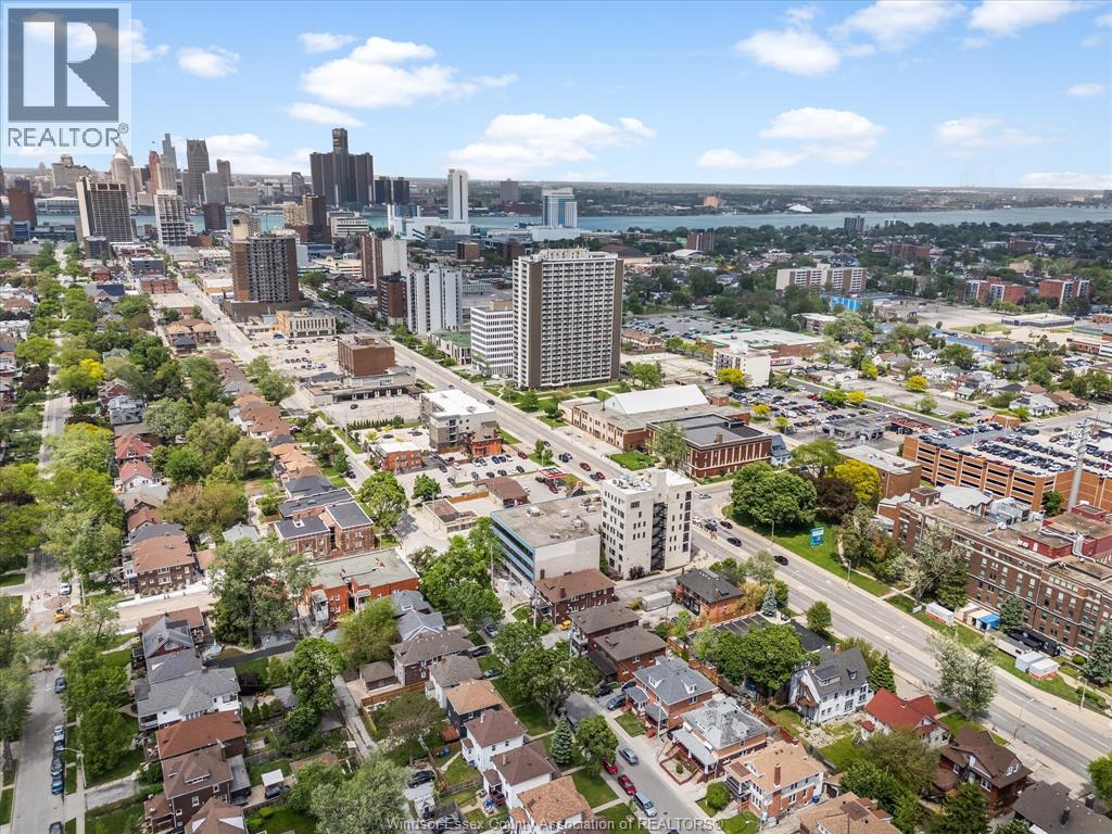 1046-1048 Pelissier, Windsor, Ontario  N9A 4L7 - Photo 34 - 26013020