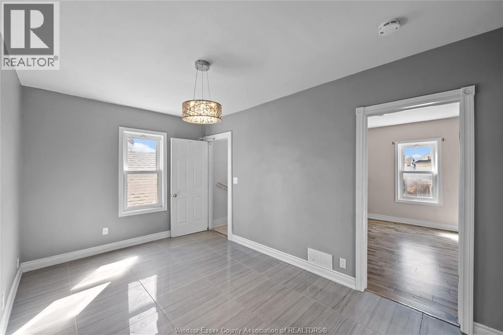 1156 Elm Unit# Upper, Windsor, Ontario  N9A 5H9 - Photo 7 - 26012896