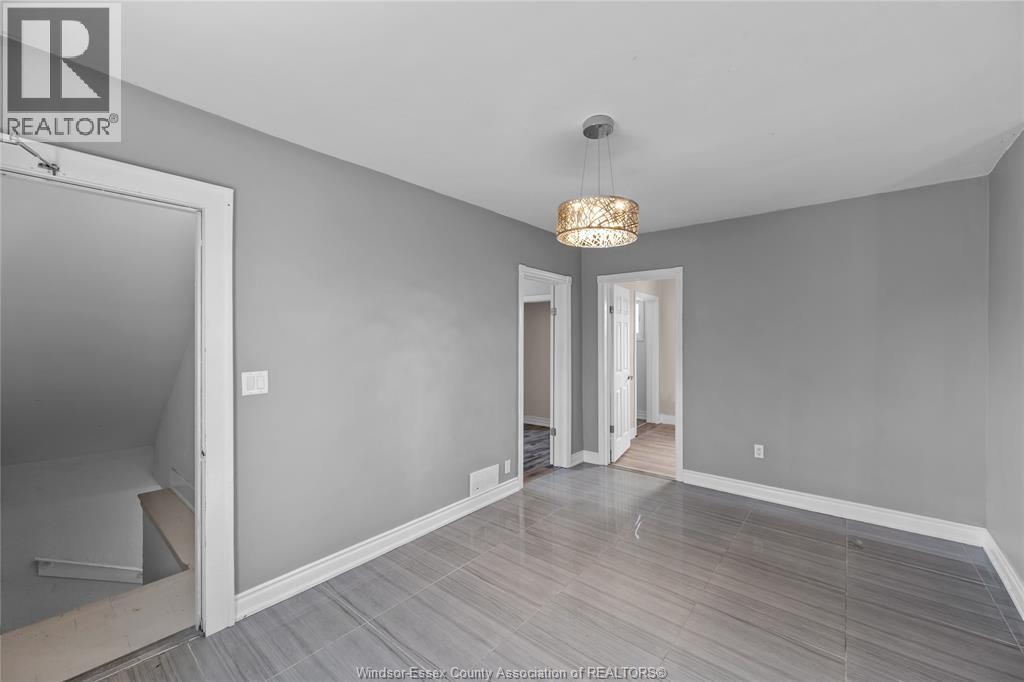 1156 Elm Unit# Upper, Windsor, Ontario  N9A 5H9 - Photo 8 - 26012896