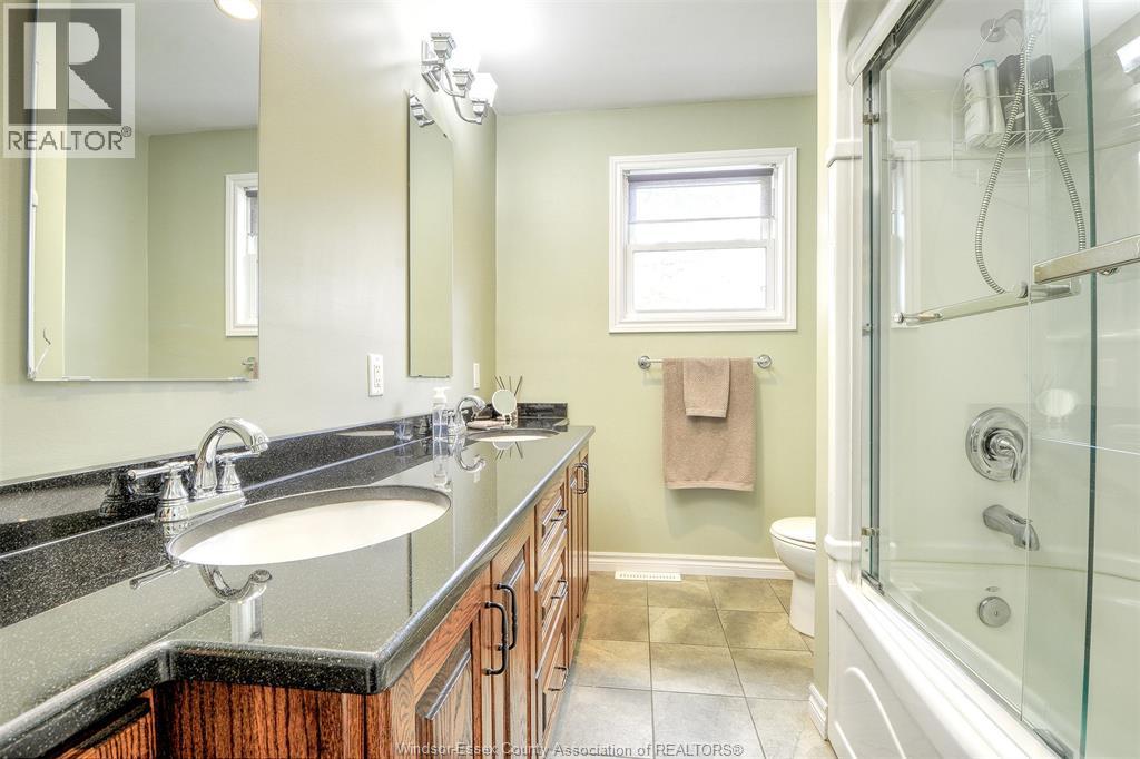 885 Front Road North, Amherstburg, Ontario  N9V 2V6 - Photo 36 - 26013007