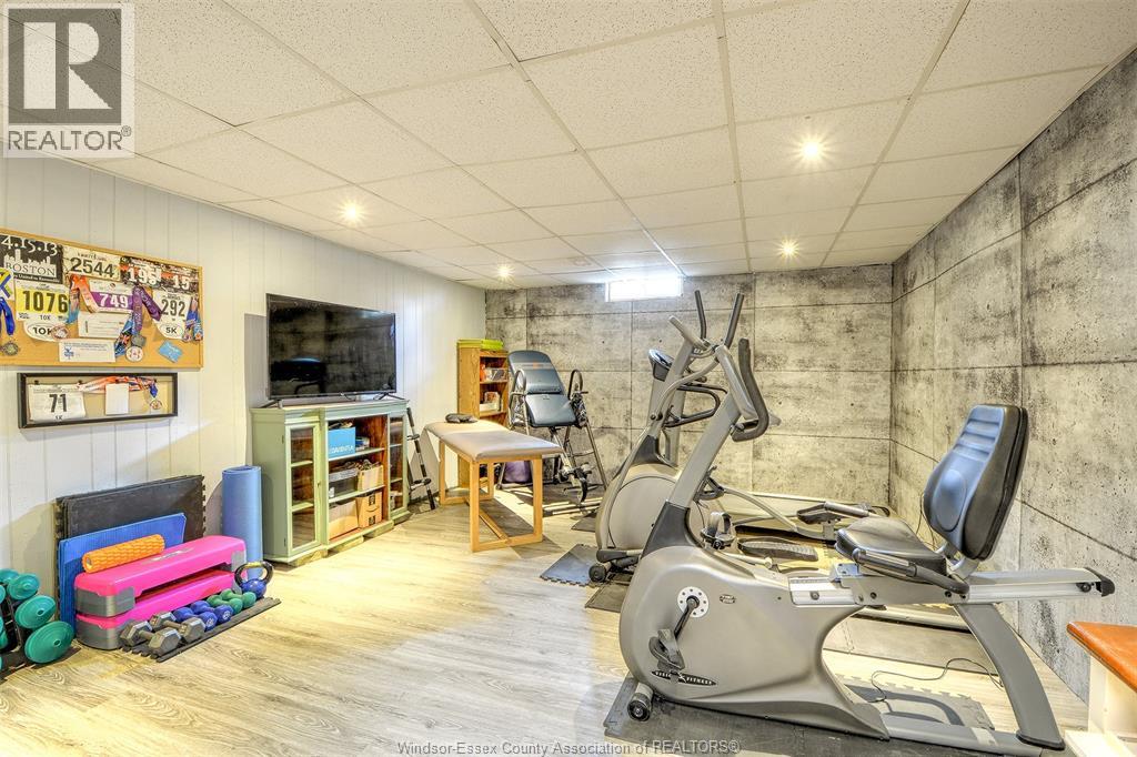 885 Front Road North, Amherstburg, Ontario  N9V 2V6 - Photo 45 - 26013007
