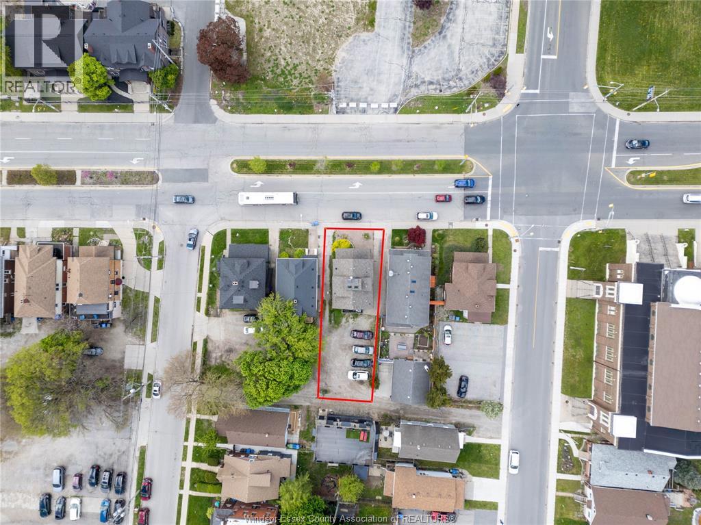 79 Giles Boulevard East, Windsor, Ontario  N9A 4B8 - Photo 13 - 26012895