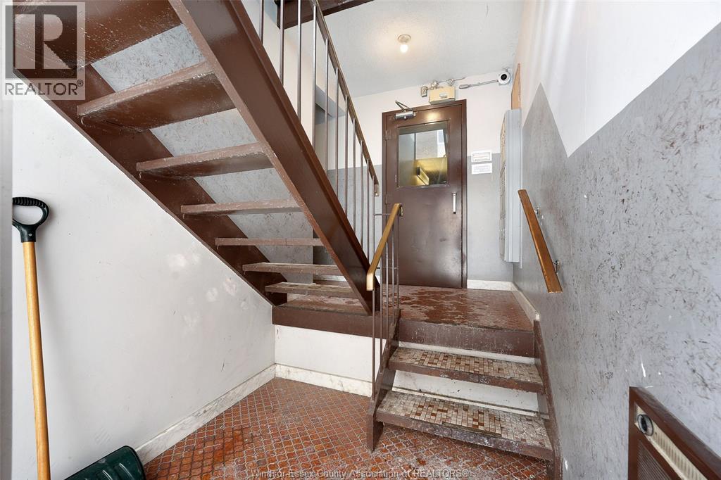 1655 Rooney Street, Windsor, Ontario  N9B 1L1 - Photo 8 - 26013067