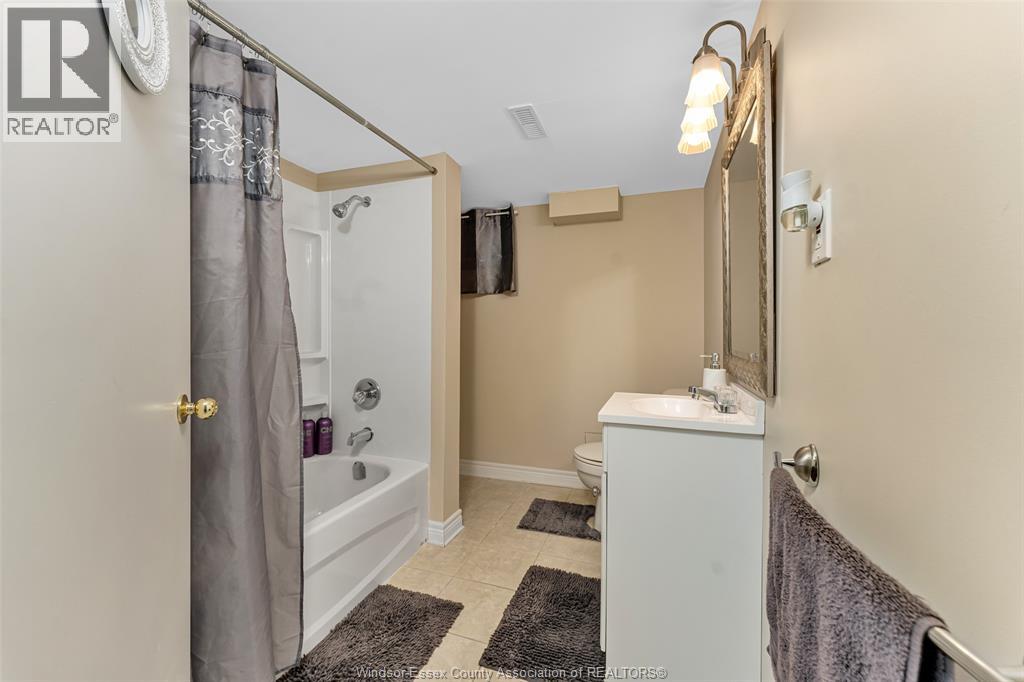 1366 Lillian Avenue, Windsor, Ontario  N8X 4A5 - Photo 27 - 26013088