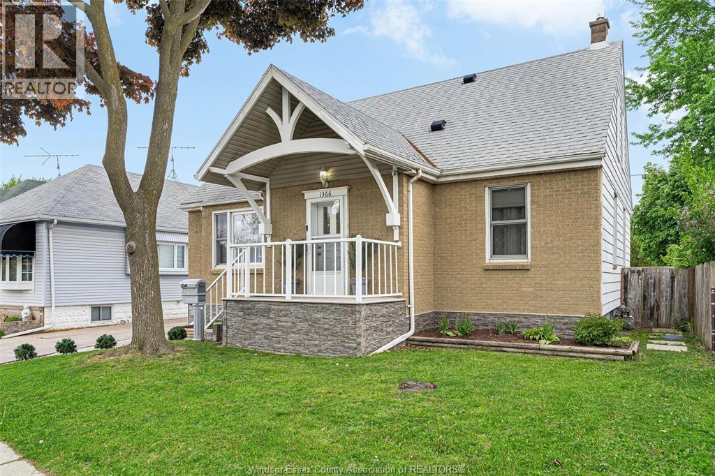 1366 Lillian Avenue, Windsor, Ontario  N8X 4A5 - Photo 3 - 26013088