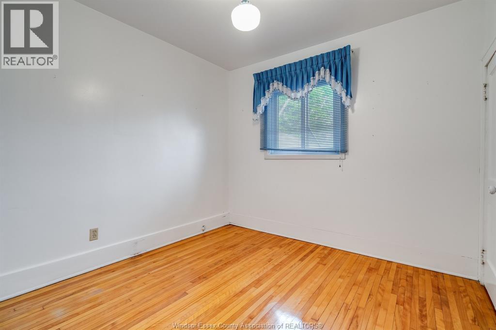 2279 Lillian Avenue, Windsor, Ontario  N8X 4B1 - Photo 19 - 26013024