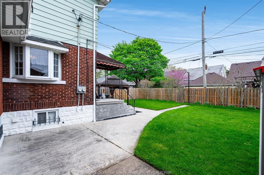 2279 Lillian Avenue, Windsor, Ontario  N8X 4B1 - Photo 37 - 26013024