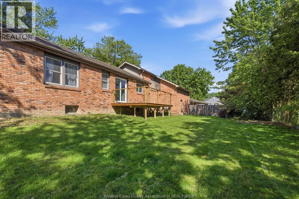 4330 Casgrain Drive, Windsor, Ontario  N9G 2B1 - Photo 38 - 26012706