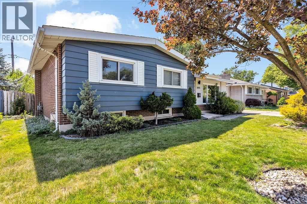 2695 Sierra Drive, Windsor, Ontario  N9E 2Y9 - Photo 4 - 26013114