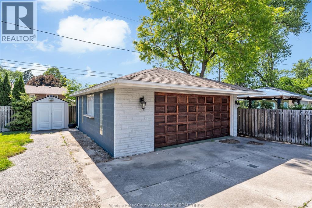2695 Sierra Drive, Windsor, Ontario  N9E 2Y9 - Photo 40 - 26013114