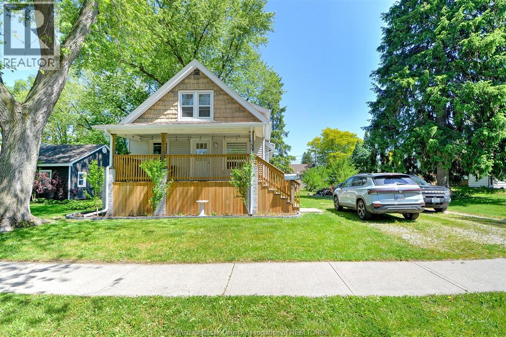 135 Maple, Lasalle, Ontario  N9J 1N7 - Photo 2 - 26013130