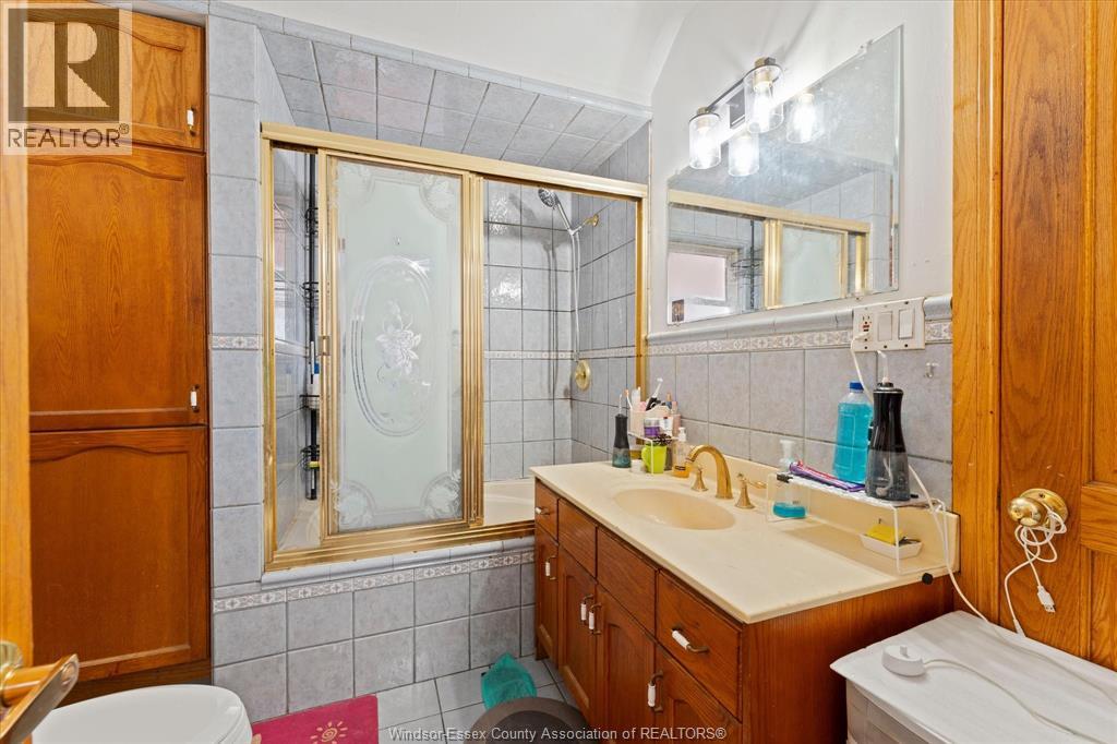 72-74 Hanna Street East, Windsor, Ontario  N8X 2M9 - Photo 14 - 26013134