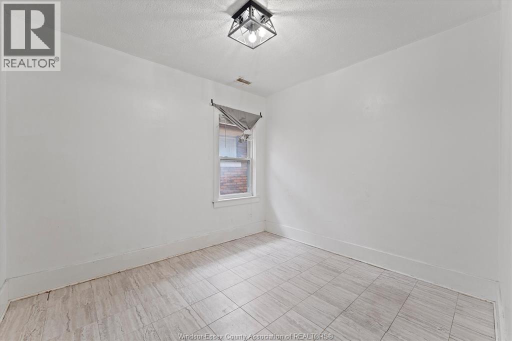 72-74 Hanna Street East, Windsor, Ontario  N8X 2M9 - Photo 24 - 26013134