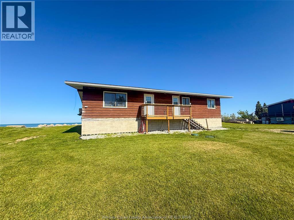 91 Marentette Beach Road, Leamington, Ontario  N8H 3V7 - Photo 3 - 26013111