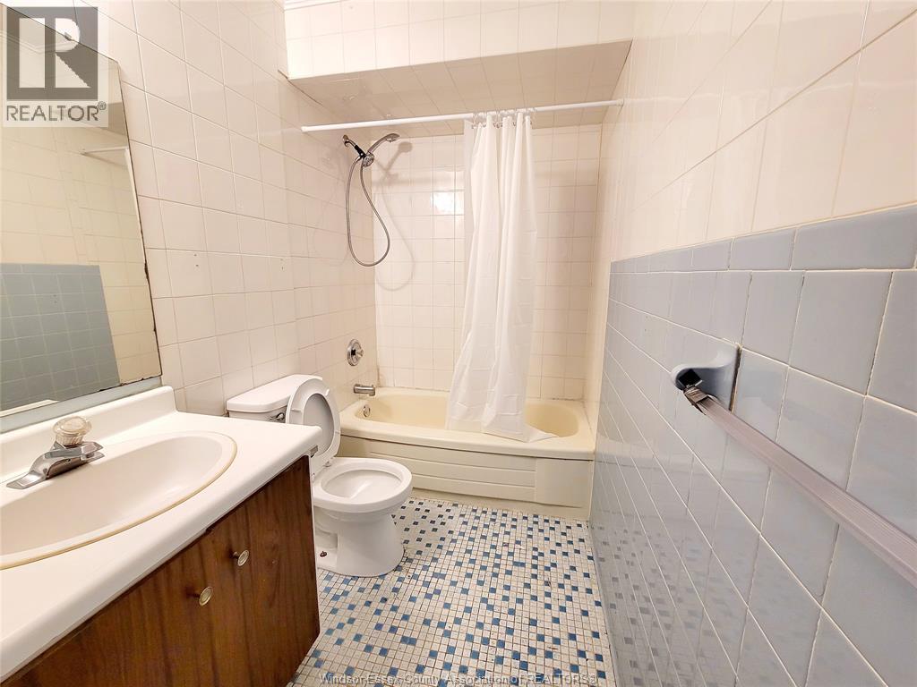 2240 Howard Avenue Unit# Upper, Windsor, Ontario  N8X 3V1 - Photo 9 - 26013148