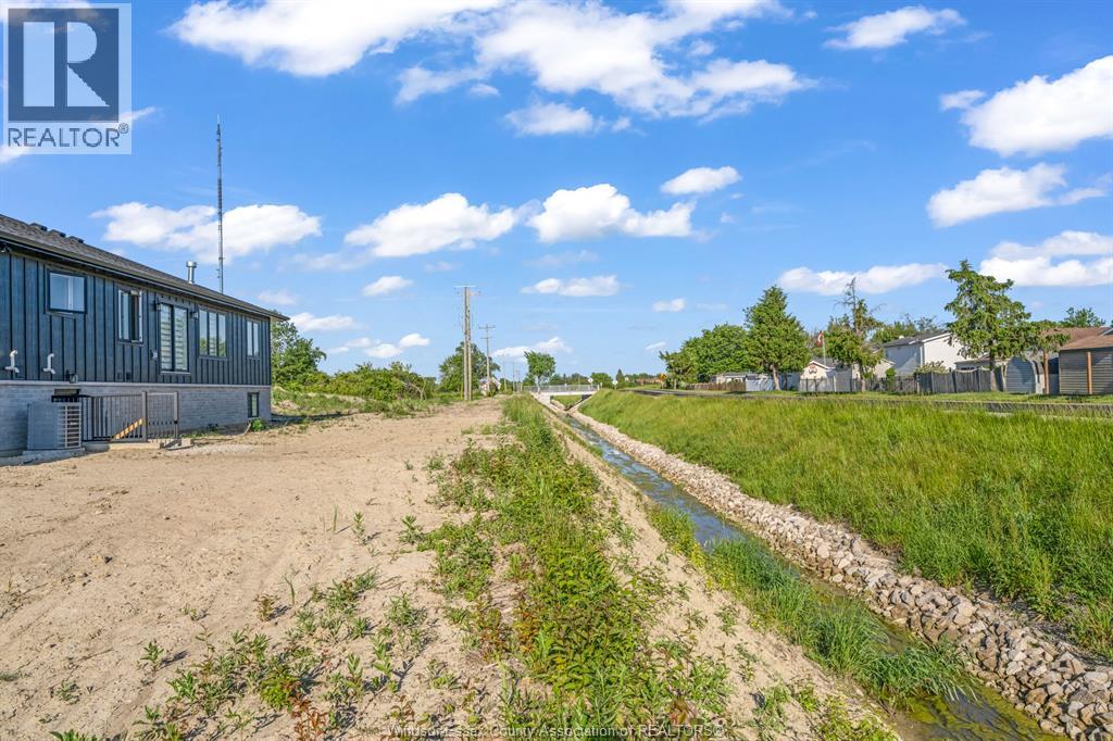 12175 Ducharme Lane, Mcgregor, Ontario  N0R 1J0 - Photo 8 - 26013177