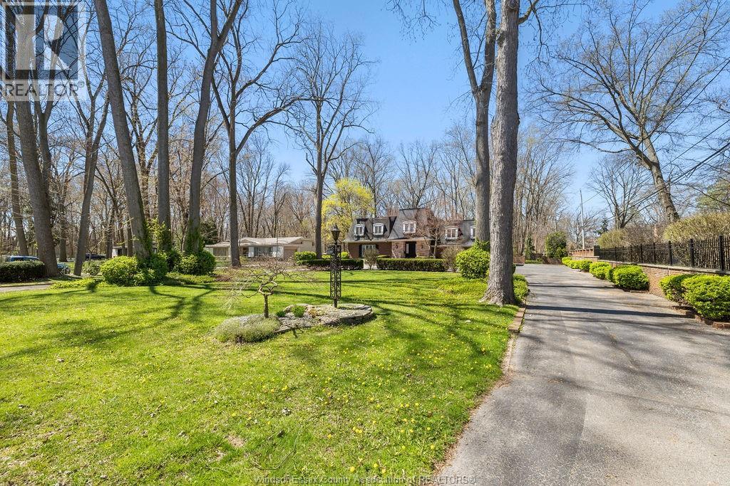 1255 TANGLEWOOD COURT, LaSalle, Ontario