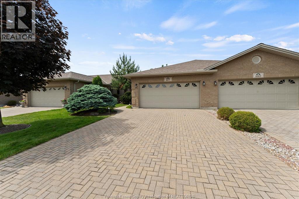 1077 Hacienda Way, Windsor, Ontario  N9G 2T7 - Photo 2 - 26013229