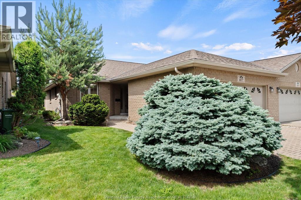 1077 Hacienda Way, Windsor, Ontario  N9G 2T7 - Photo 3 - 26013229