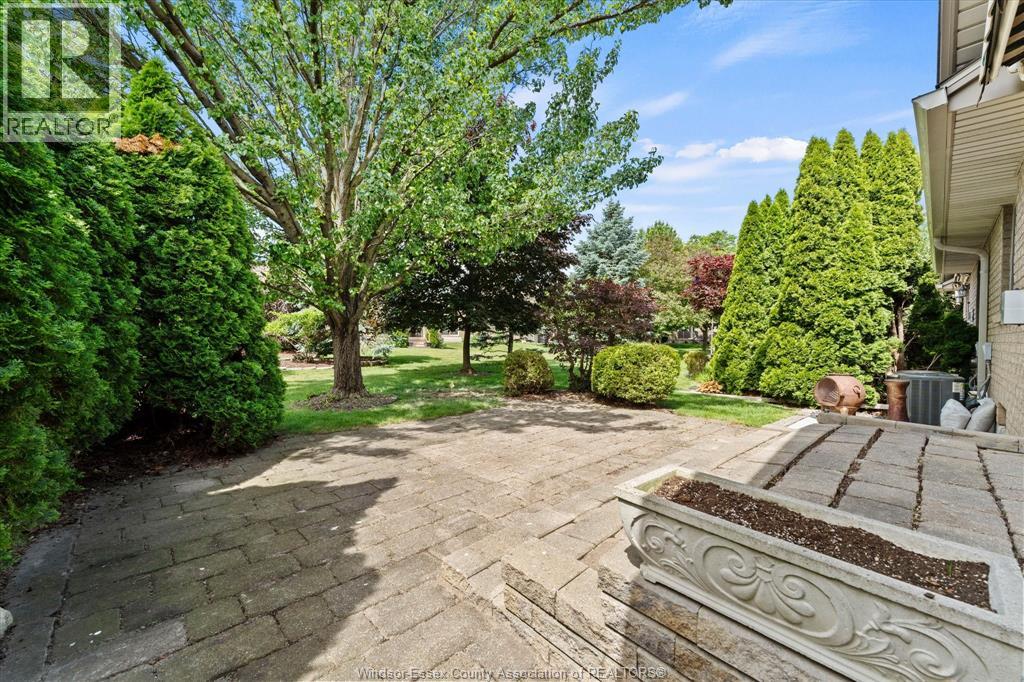 1077 Hacienda Way, Windsor, Ontario  N9G 2T7 - Photo 34 - 26013229