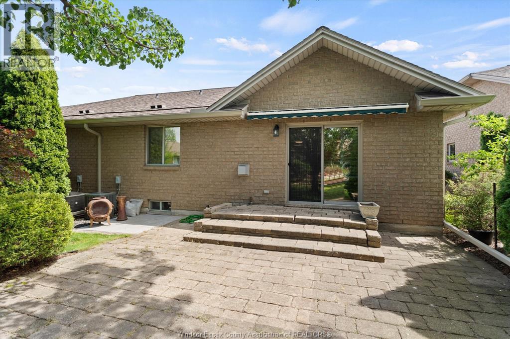 1077 Hacienda Way, Windsor, Ontario  N9G 2T7 - Photo 35 - 26013229