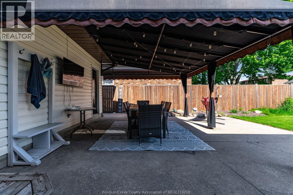 1615 Elmwood Avenue, Lakeshore, Ontario  N9C 1Y6 - Photo 35 - 26013247