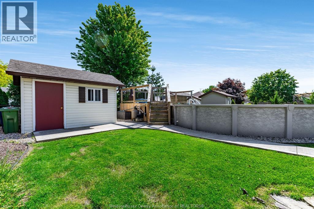1615 Elmwood Avenue, Lakeshore, Ontario  N9C 1Y6 - Photo 37 - 26013247