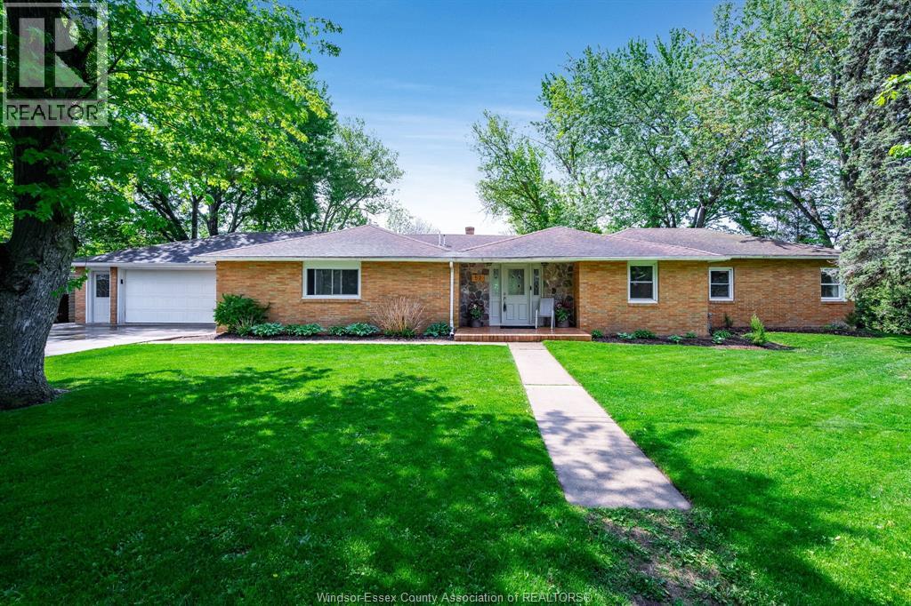 52 Robinson STREET, Wheatley, Ontario